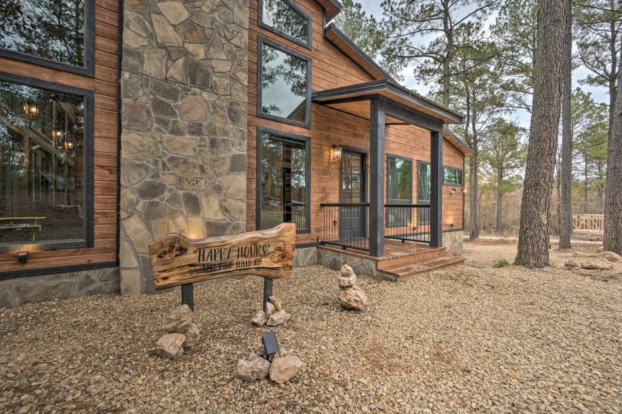 Luxury Cabin In The Woods With Hot Tub And Yard Games! Broken Bow Exterior foto
